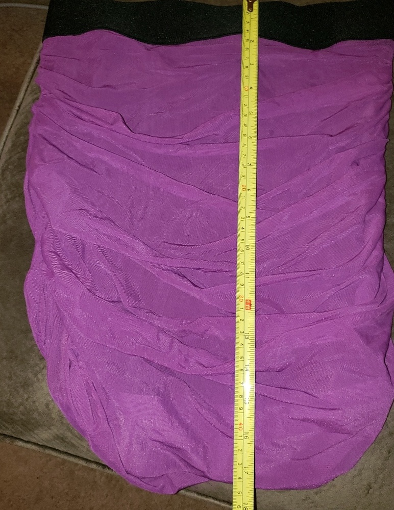 BCBG Ruffled skirt - Picture 5 of 5